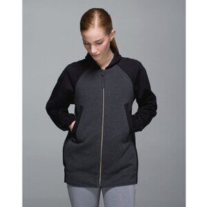 Lululemon Women's Both Way Bomber Reversible‎ Jacket Gray Black Sz 8 Outdoor